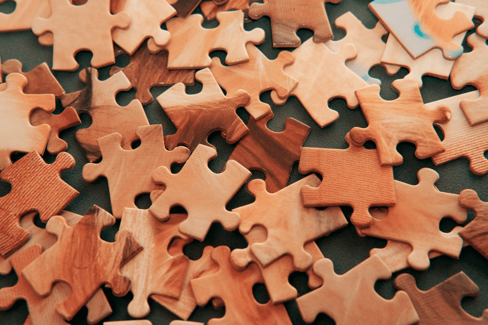 How to Choose the Best Material for Your Custom Puzzles